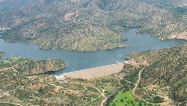 Dipotamos Dam