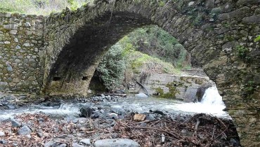 Piskopou Bridge - Fini Village