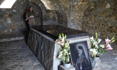 Archbishop Makarios III Tomb - Throni