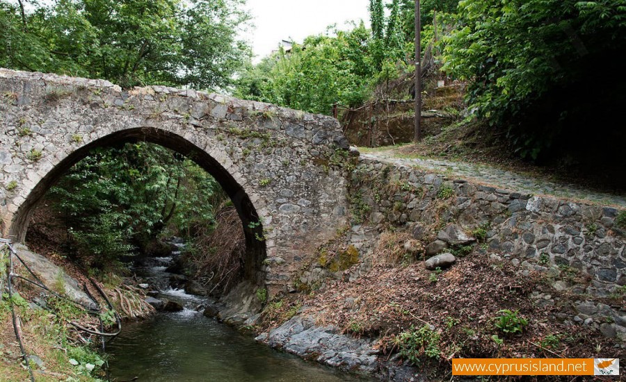 kalopanayiotis venetian bridge