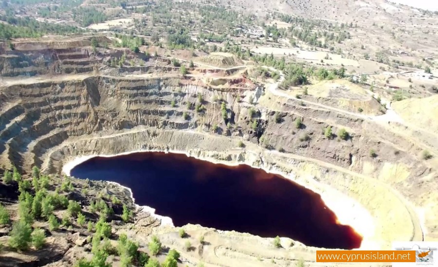 Kokkinopezoula - Mitsero Red Lake, Nicosia, Cyprus