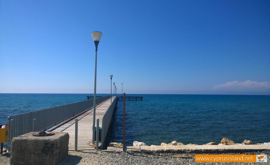limni pier argaka