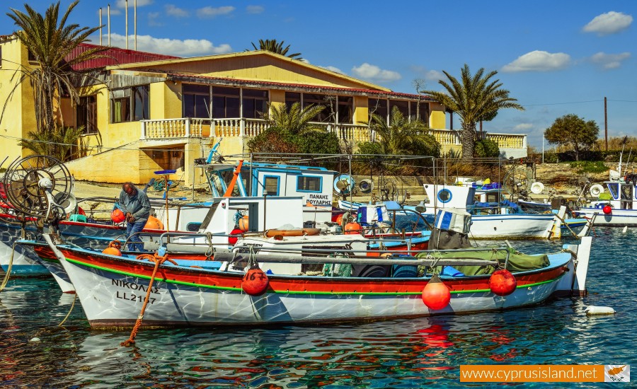 Ormidia Fishing Shelter