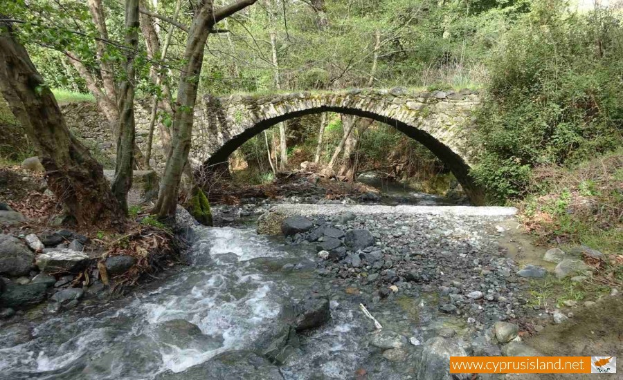 piskopou bridge fini