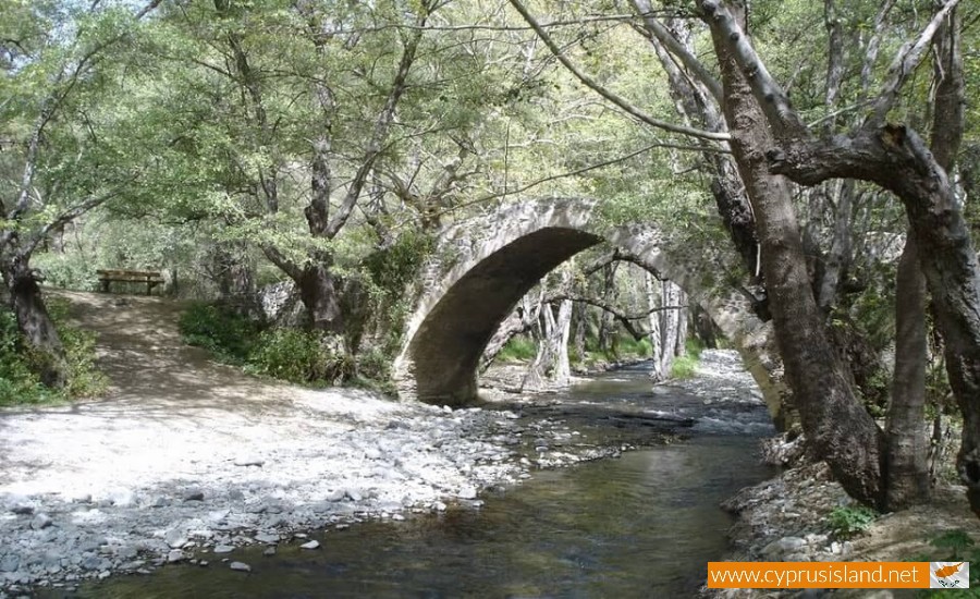 Gefiri tou Tzelefou (Tzelefos Venetian Bridge)