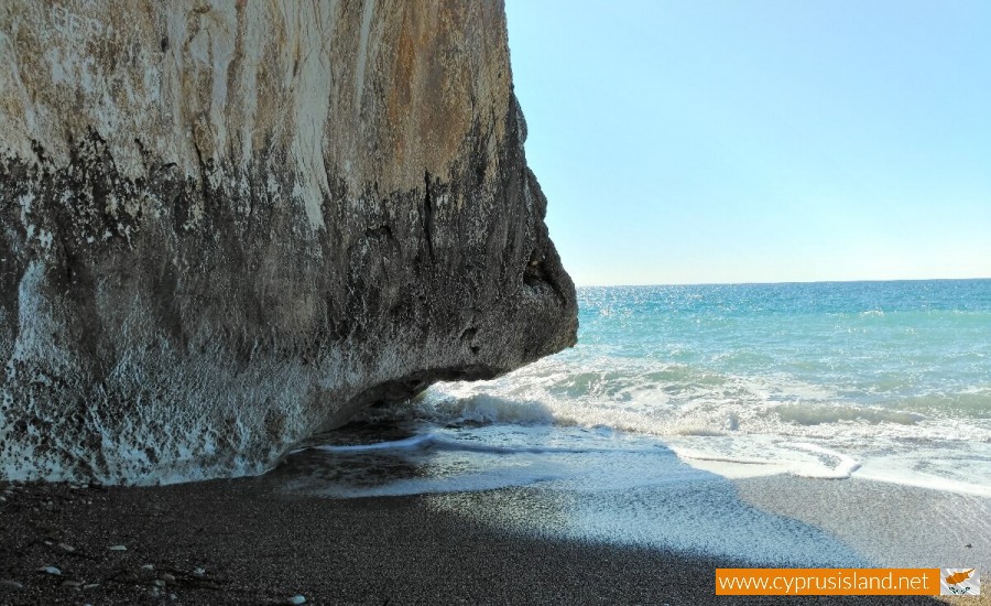 Aphrodite's Rock waves