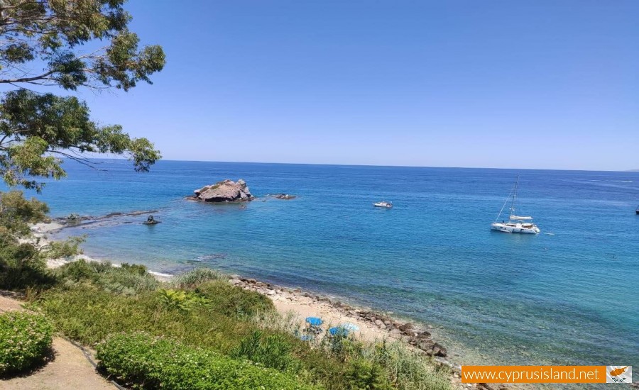 latsi baths of aphrodite