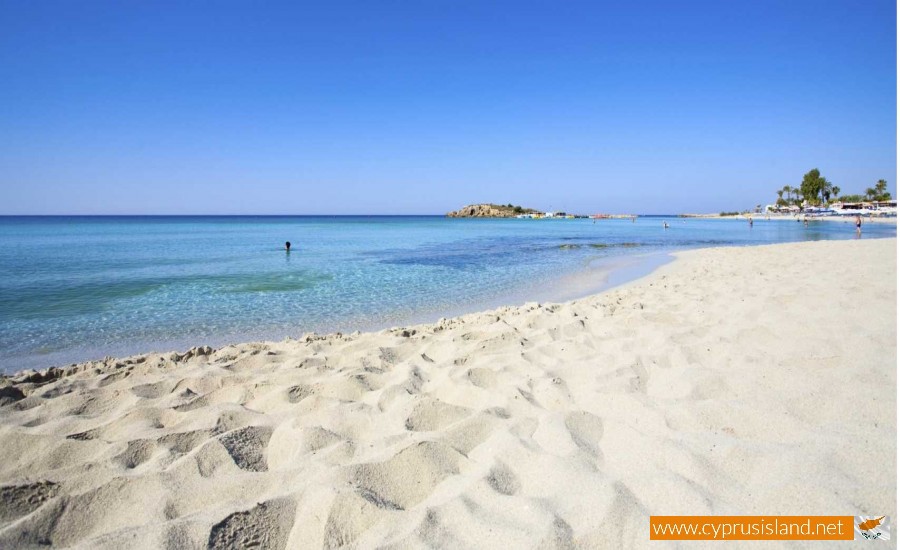 limanaki beach ayia napa