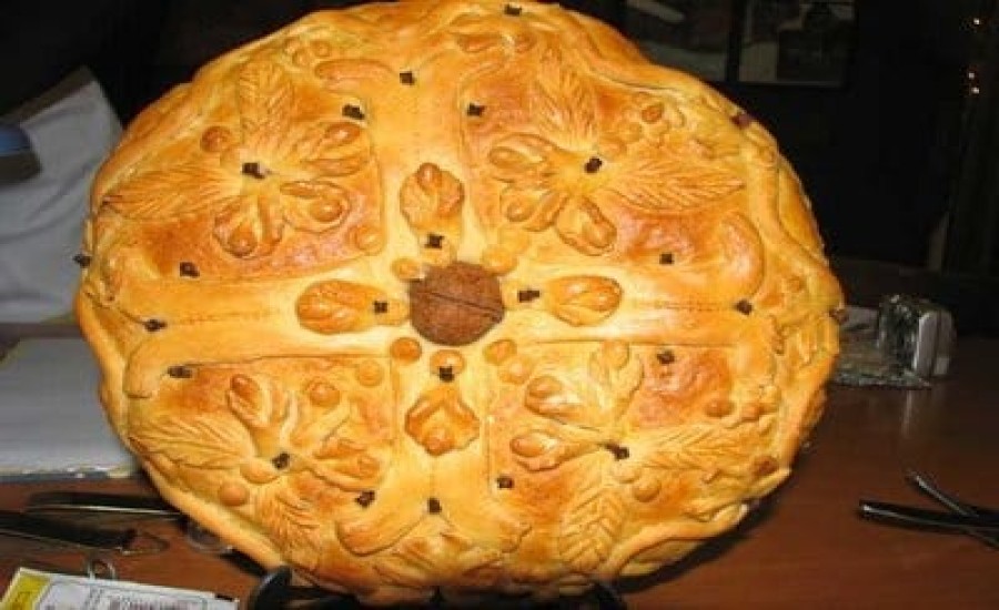 Gennopitta or Christopsomo (Christ Bread), Cyprus