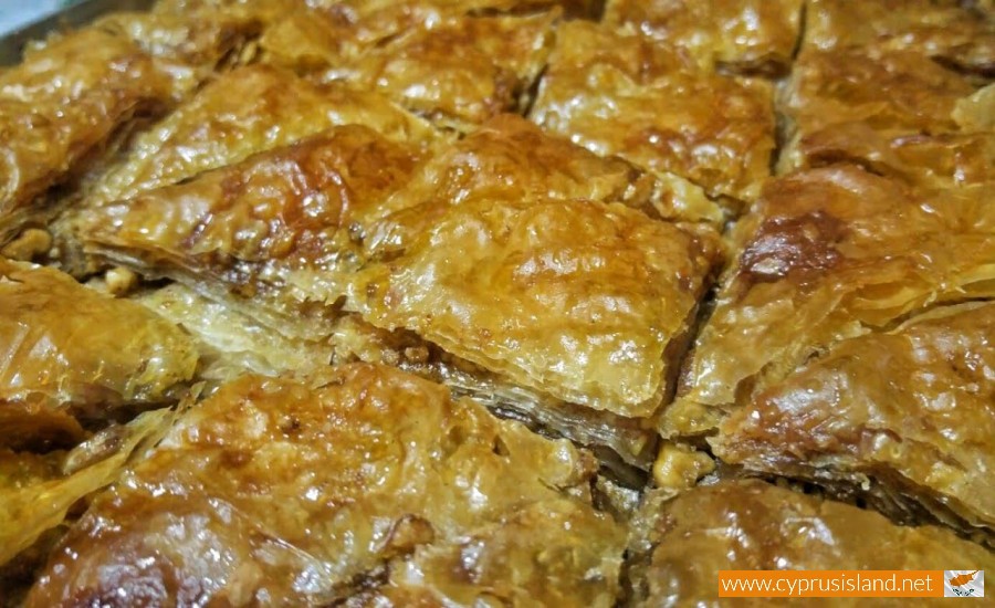 traditional baklavas