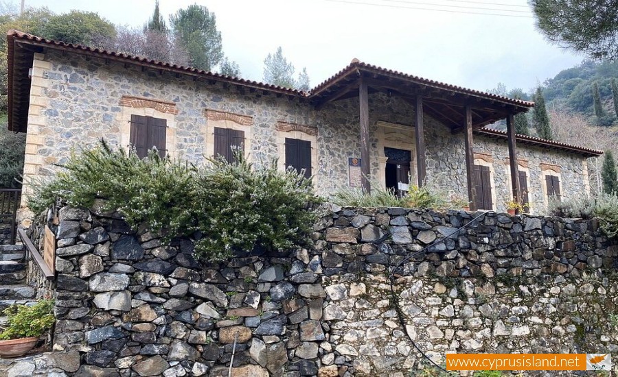 Agios Ioannis (Saint John) Lampadistis Monastery