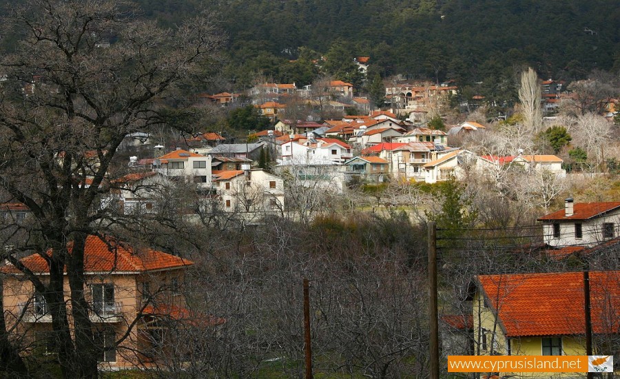 platres village